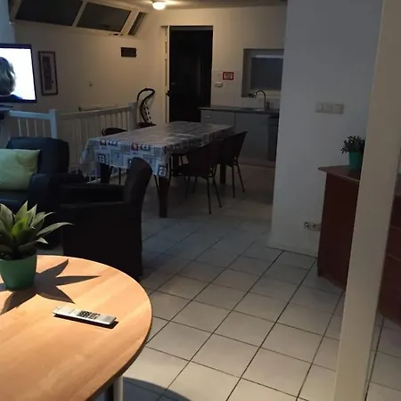 4 Pers Ground Floor דירה